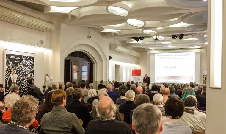 Foto/ Arbeiterwohlfahrt Kreisverband Hansestadt Bremen e. V. (abgerufen am: 29. Februar 2024 unter: awo-bremen.de/pflege-service-fuer-aeltere/begegnung-und-freizeit/universitaet-der-3-generation)